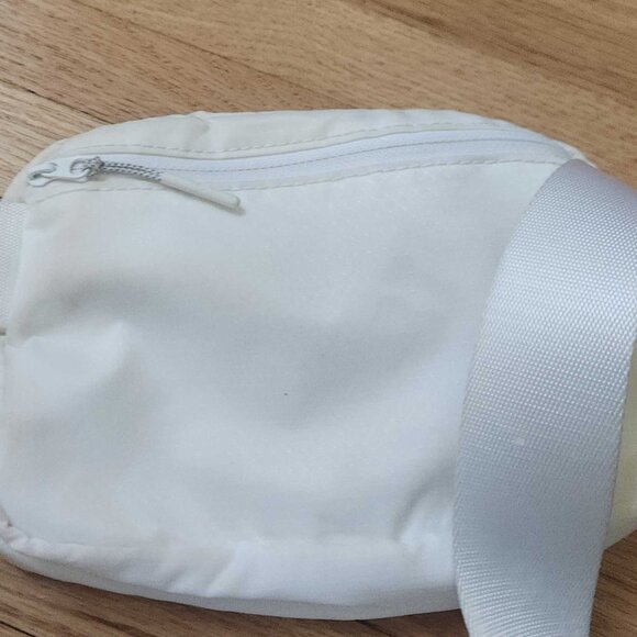 Lululemon Hip Pack - White - Picture 5 of 6